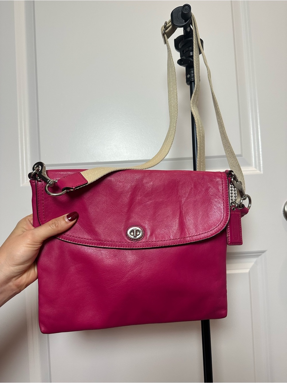 COACH Campbell Fuchsia Leather Convertible Crossbody Purse Bag